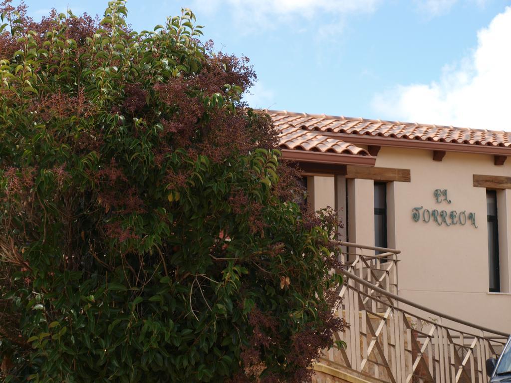 Alojamiento Turistico "El Torreon" Pension Fresneda de la Sierra Buitenkant foto