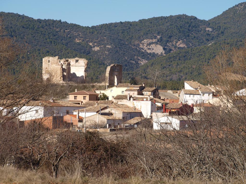 Alojamiento Turistico "El Torreon" Pension Fresneda de la Sierra Buitenkant foto